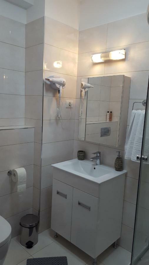 Alex Marina Flat Apartment มามายา ภายนอก รูปภาพ